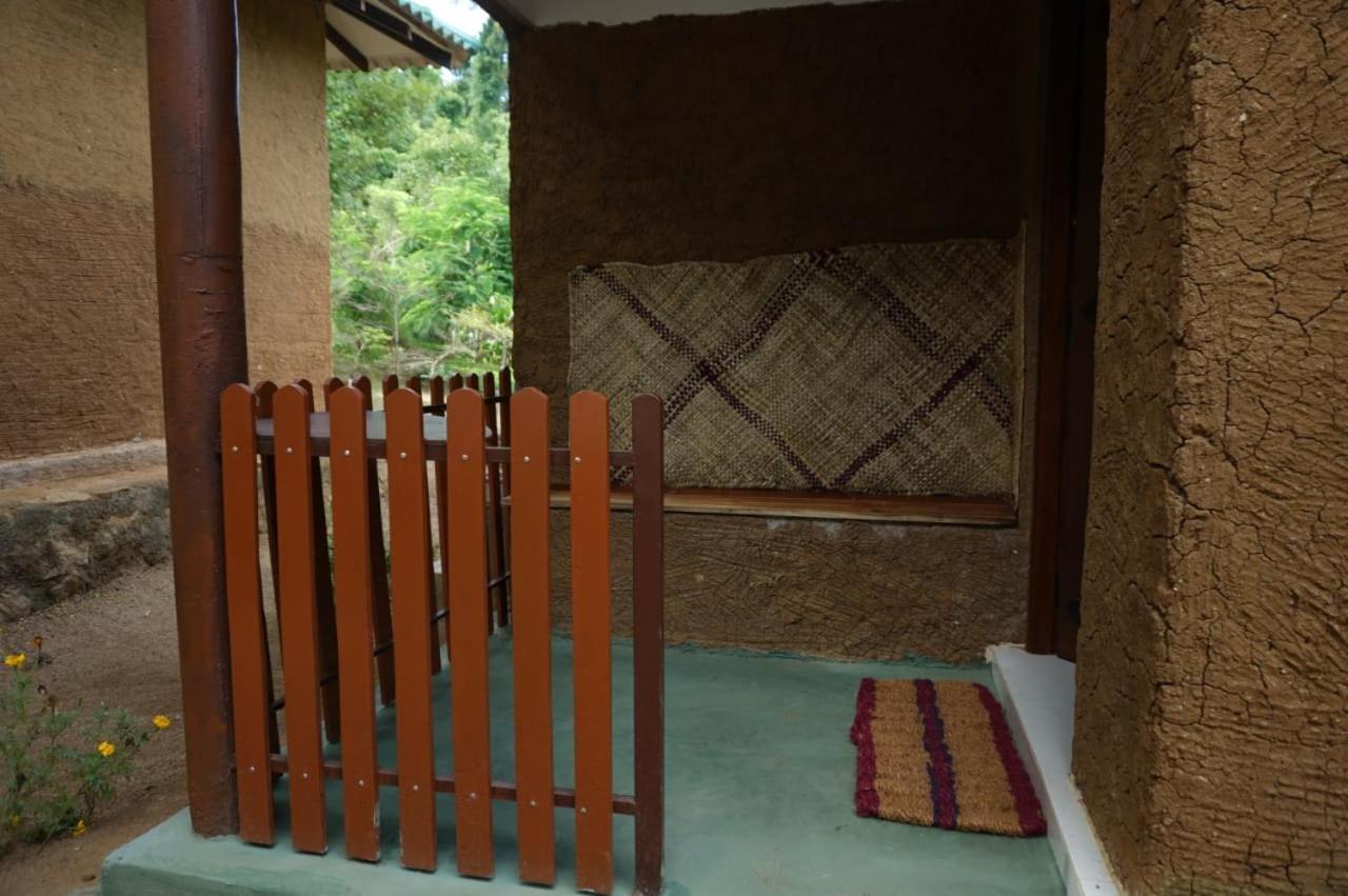Agoura Hills Otel Kurunegala Dış mekan fotoğraf